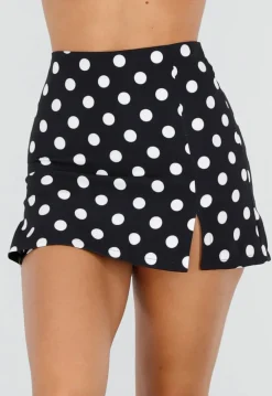 Zwarte Polkadot Skort met Split en Stretch