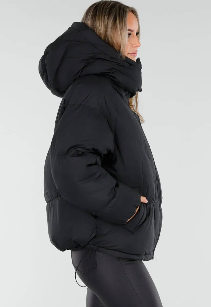 Zwarte Puffer Jas met Capuchon en Ritssluiting