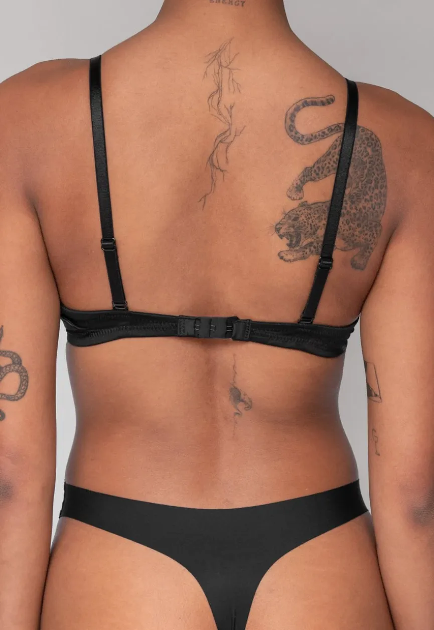 Zwarte Push Up BH met Lage Uitsnede en Beugels