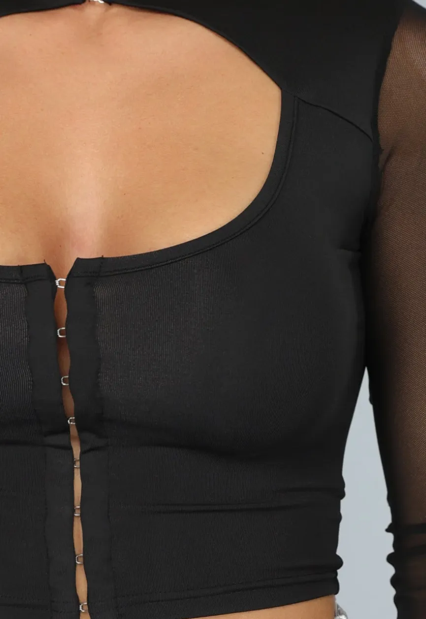 Zwarte Rave Crop Top met Mesh Mouwen en Haaksluiting