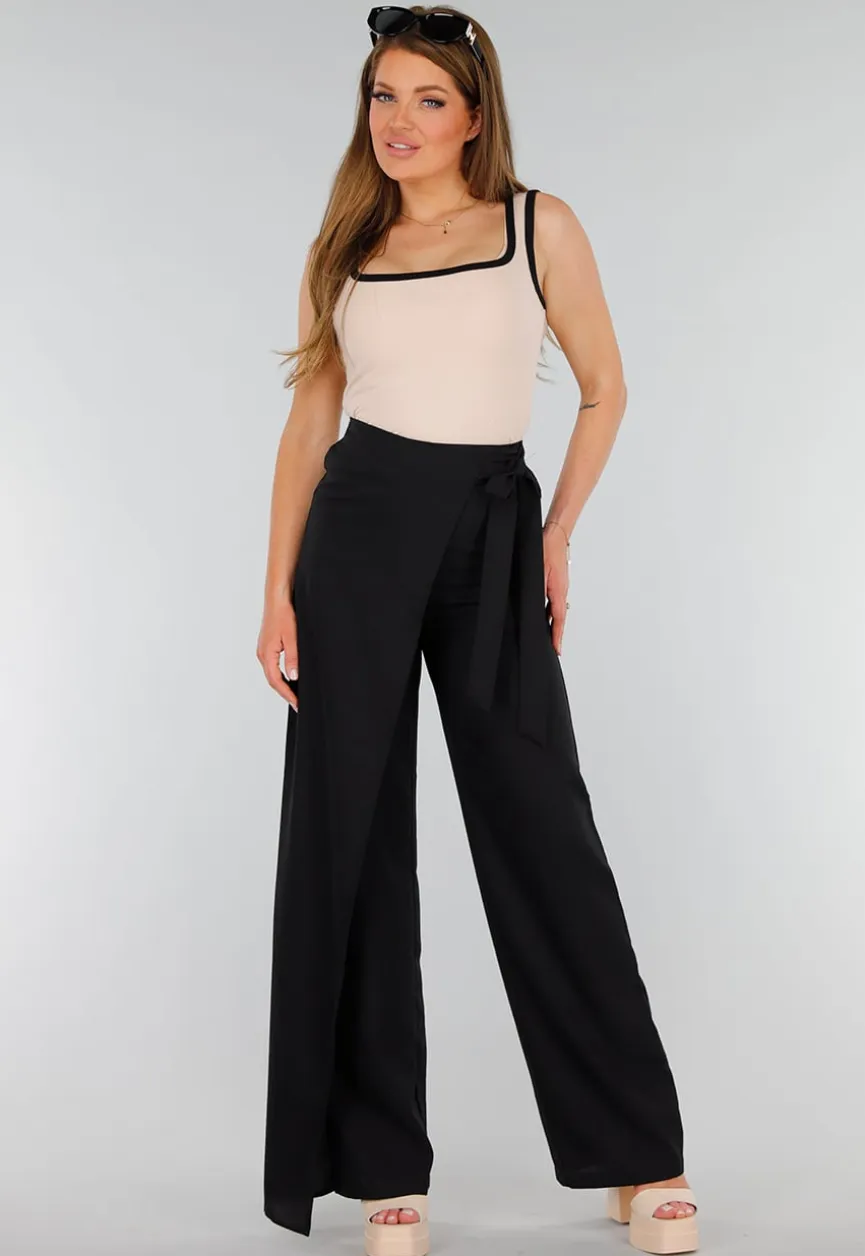 Zwarte Retro Zonnebril met Getinte Glazen en Gouden Details