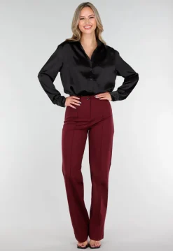 Zwarte Satijnlook Blouse met Lange Mouwen en Knoopsluiting