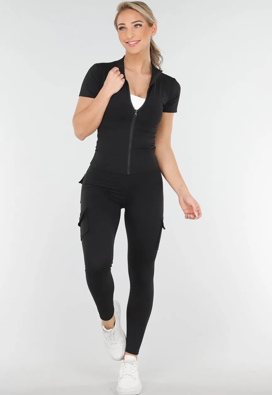 Zwarte Sportset met Cargozakken en Scrunch
