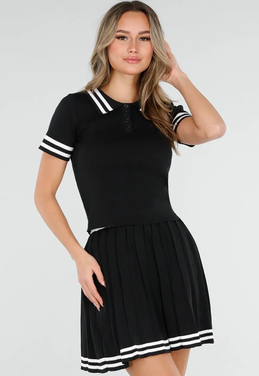 Zwarte Stretch Set met Polo Top en Plissé Rok