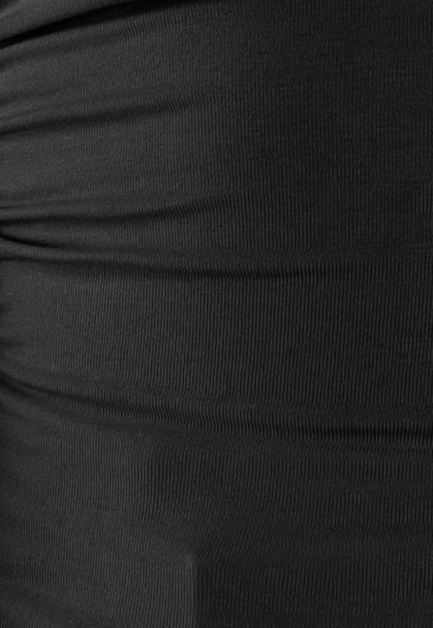 Zwarte Stretch Top met Pads en Spaghettibandjes