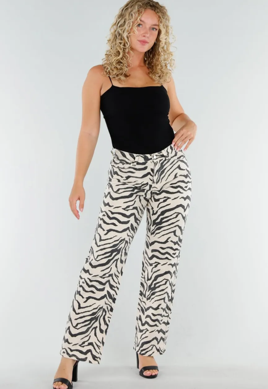 Zwarte Stretch Top met Pads en Spaghettibandjes