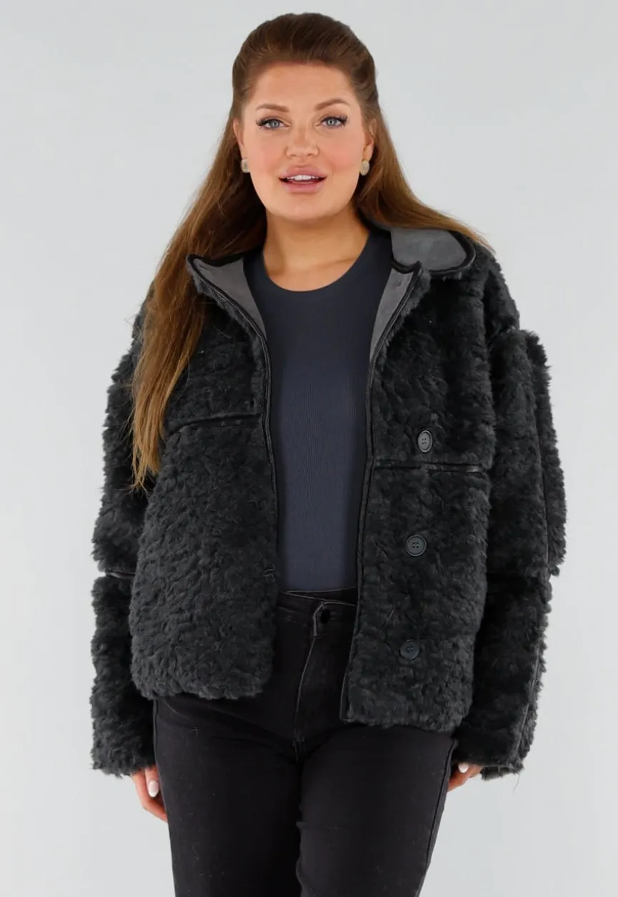 Zwarte Teddy Bontjas met Knoopsluiting