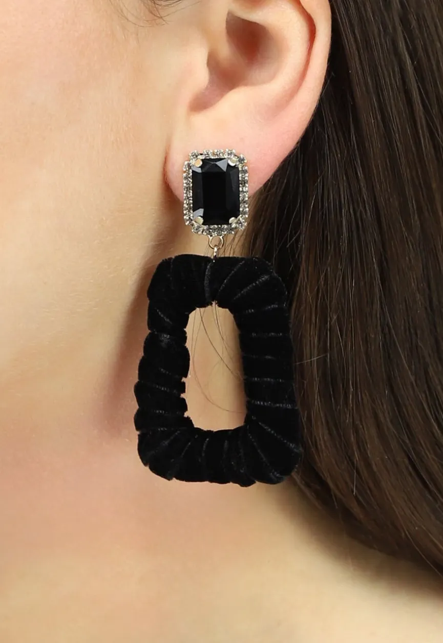 Zwarte Velours Oorbellen met Diamant