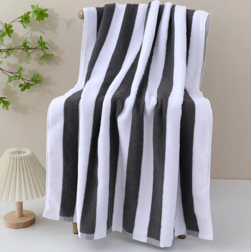 Zwart-Witte Badstof Handdoek Retro